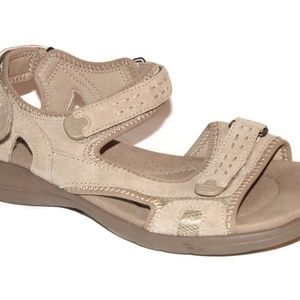 clarks morse tour velcro sandal